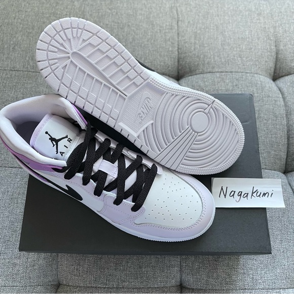 🌸 Nike Air Jordan 1 mid white pink spring shoes - Picture 3 of 5